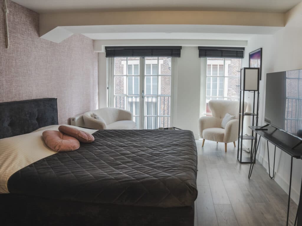Small Apartment Apeldoorn woonkamer